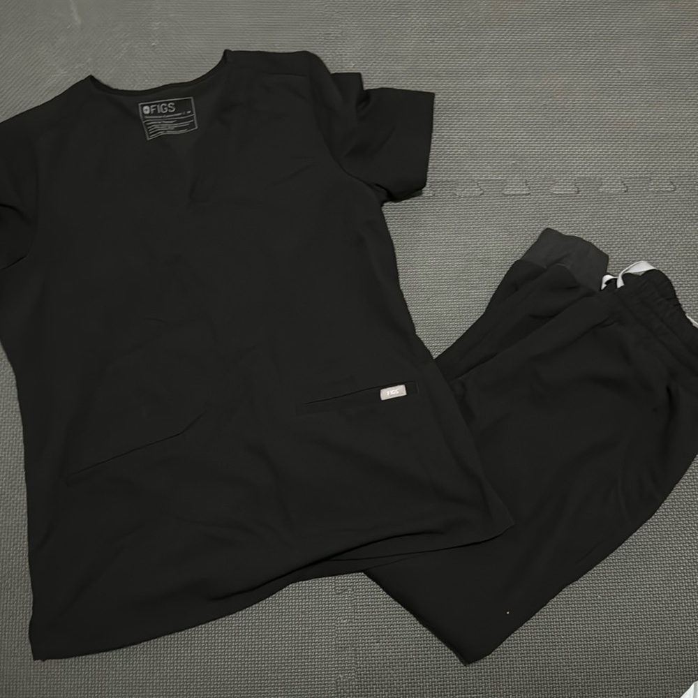 Figs scrubs set
